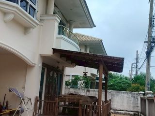 À vendre 3 chambres maison à Bang Khen, Bangkok