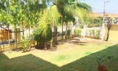 Casa en alquiler de 4 habitaciones en Bang Lamung, Chonburi