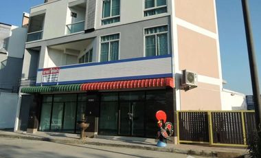 Casa adosada en venta de 2 habitaciones en San Sai, Chiang Mai