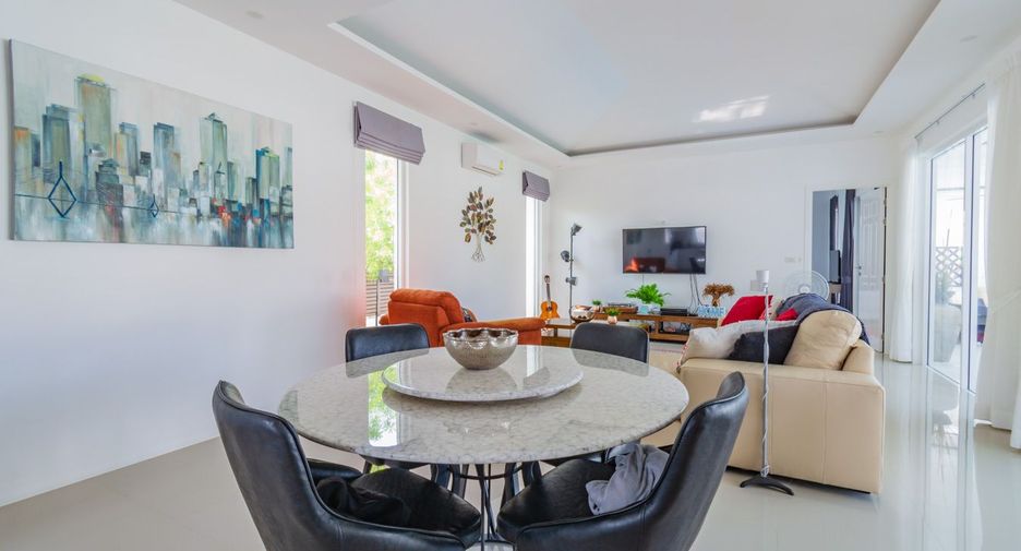 À vendre 3 chambres villa à Hua Hin, Prachuap Khiri Khan