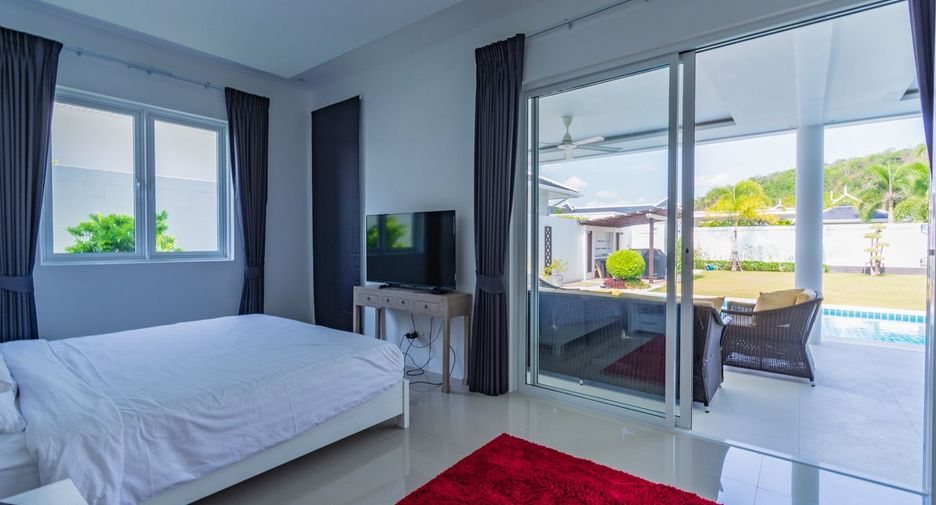 For sale 3 bedrooms villa in Hua Hin, Prachuap Khiri Khan