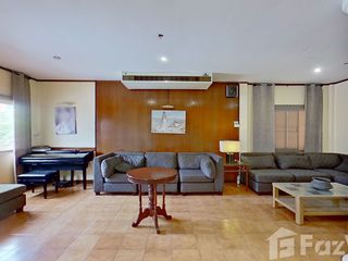 For sale そして for rent 4 ベッドルーム townhouse in Bang Lamung, Chonburi