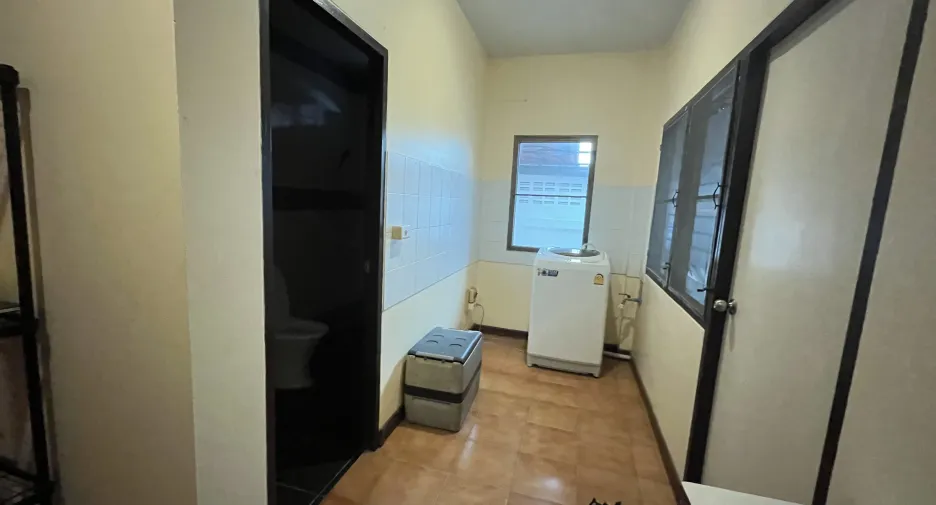 For sale and for rent 4 bedrooms townhouse in Bang Lamung, Chonburi