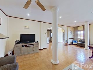 For Rent 4 Bedroom Townhouse In Bang Lamung, Chonburi