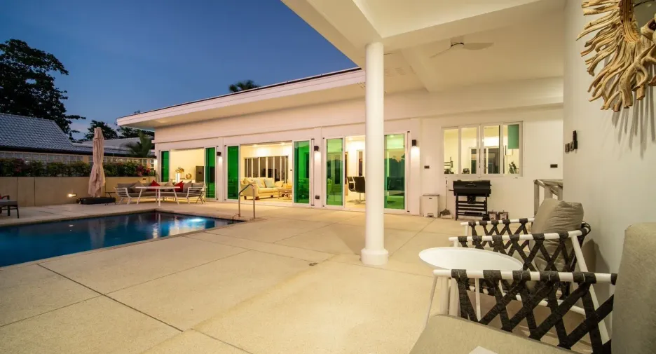 For sale and for rent 3 bedrooms villa in Mueang Phuket, Phuket