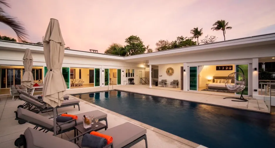 For sale and for rent 3 bedrooms villa in Mueang Phuket, Phuket