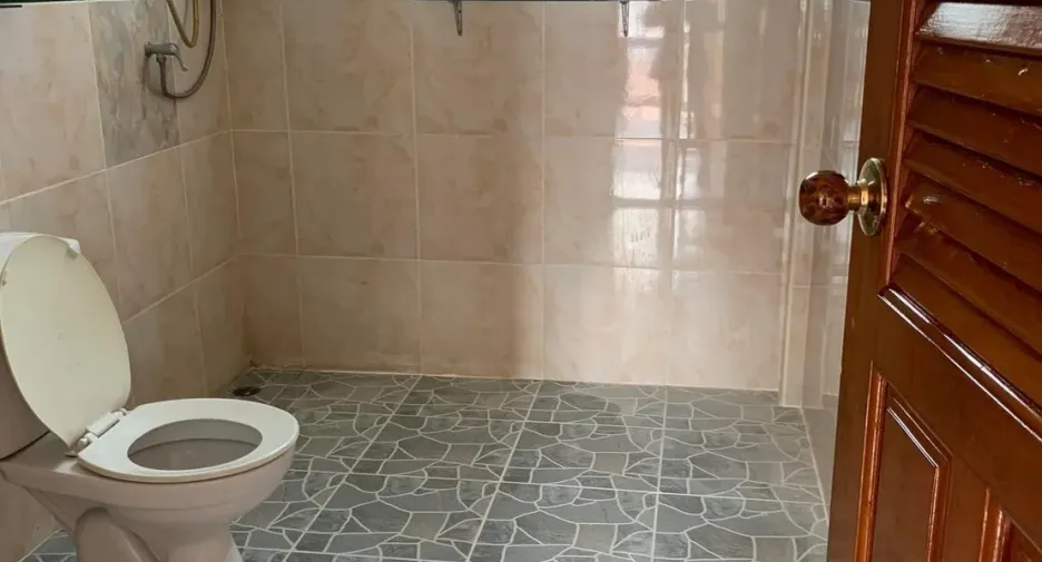 For sale 2 ベッドルーム townhouse in Cha Am, Phetchaburi