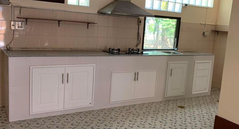 For sale 2 ベッドルーム townhouse in Cha Am, Phetchaburi