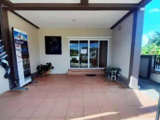 For rent 2 bedrooms townhouse in Mueang Chiang Rai, Chiang Rai