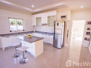 For sale 2 ベッドルーム villa in Pran Buri, Prachuap Khiri Khan