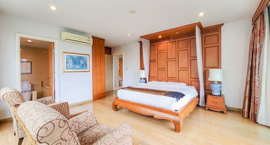 For rent 3 bedrooms condo in Hua Hin, Prachuap Khiri Khan