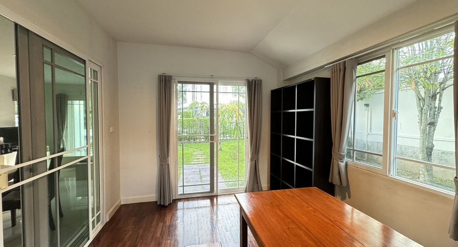 For rent 4 bedrooms house in Mueang Chiang Mai, Chiang Mai