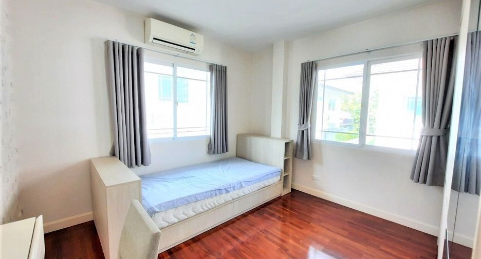 For rent 4 bedrooms house in Mueang Chiang Mai, Chiang Mai
