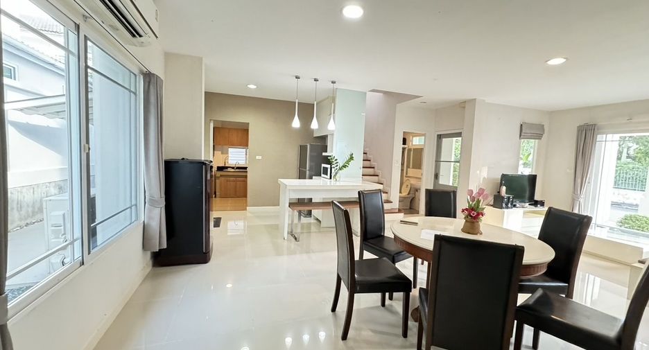 Casa en alquiler de 4 habitaciones en Mueang Chiang Mai, Chiang Mai