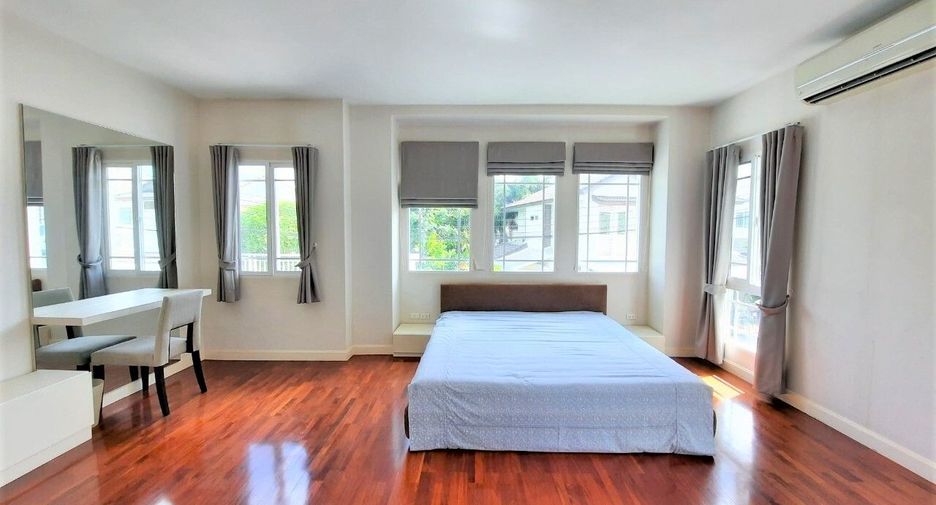 For rent 4 bedrooms house in Mueang Chiang Mai, Chiang Mai