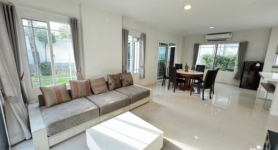 For rent 4 bedrooms house in Mueang Chiang Mai, Chiang Mai