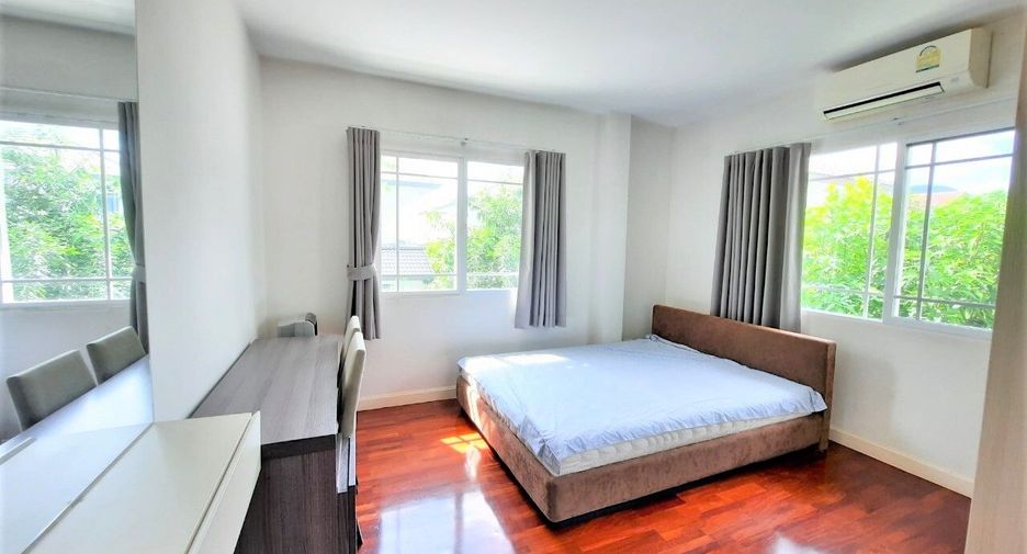 For rent 4 bedrooms house in Mueang Chiang Mai, Chiang Mai