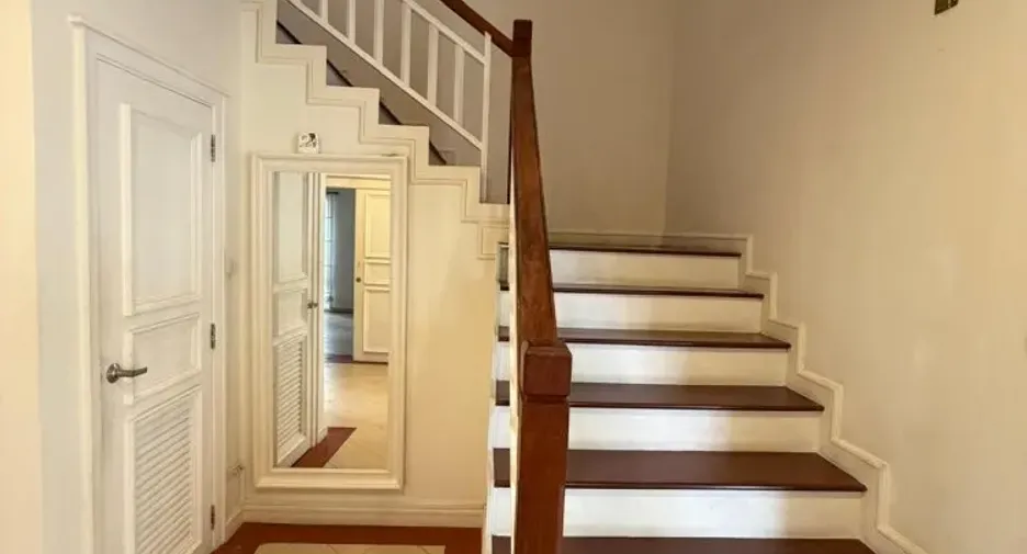 Reihenhaus zum Kauf mit 4 Zimmer in Thalang, Phuket