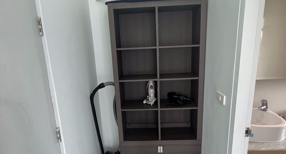 For sale 2 bedrooms condo in Phaya Thai, Bangkok