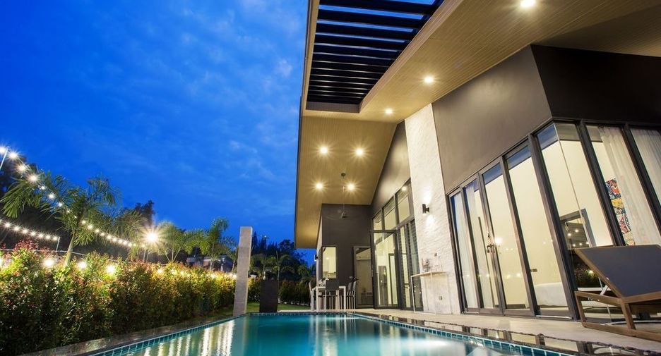 For sale 3 bedrooms villa in Hua Hin, Prachuap Khiri Khan