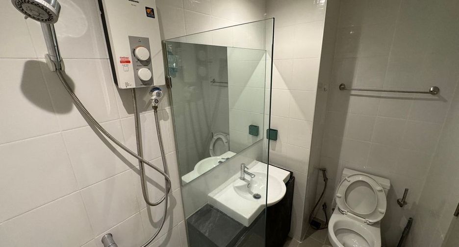For sale studio condo in Thon Buri, Bangkok