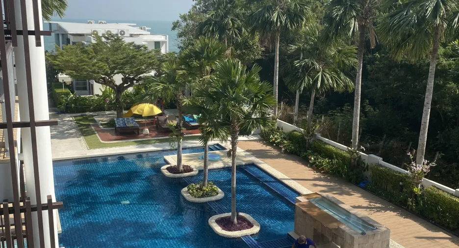 For rent 3 bedrooms condo in Cha Am, Phetchaburi