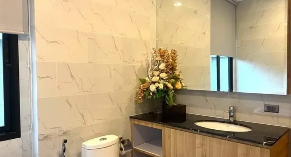 For sale and for rent 4 bedrooms villa in Bang Lamung, Chonburi