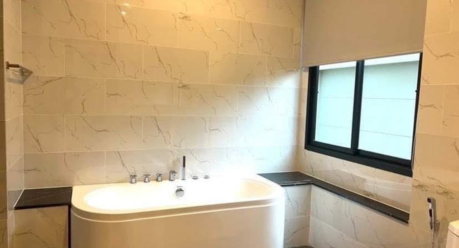 For sale and for rent 4 bedrooms villa in Bang Lamung, Chonburi