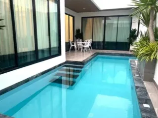 Villa zum Kauf und zur Miete mit 4 Zimmer in Bang Lamung, Chonburi