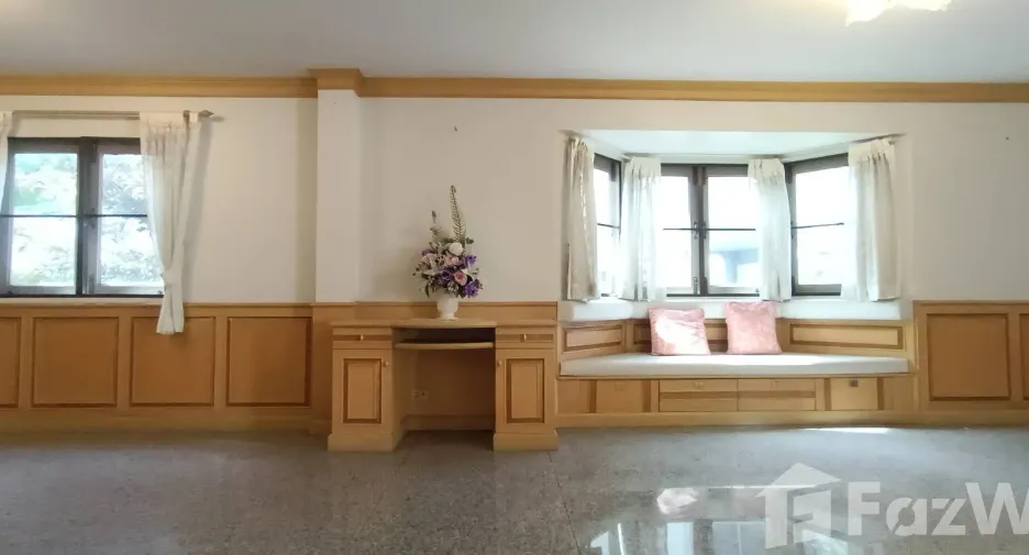 For sale 3 bedrooms house in Mueang Nakhon Sawan, Nakhon Sawan