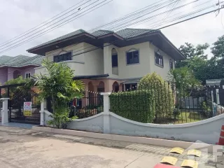 For sale 3 bedrooms house in Mueang Nakhon Sawan, Nakhon Sawan