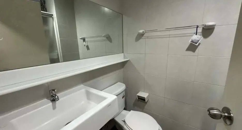 For sale and for rent 1 bed condo in Khlong Toei, Bangkok