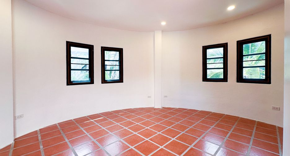For rent 5 bedrooms villa in Hua Hin, Prachuap Khiri Khan