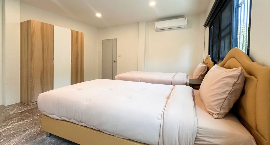 For rent 5 bedrooms villa in Hua Hin, Prachuap Khiri Khan