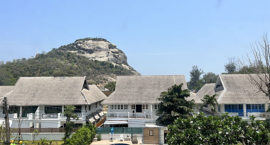 For sale and for rent 3 bedrooms townhouse in Hua Hin, Prachuap Khiri Khan