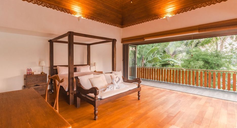 For rent 5 bedrooms villa in Thalang, Phuket