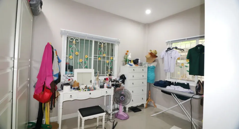 出售 4 卧室 独立屋 在 Mueang Khon Kaen, Khon Kaen