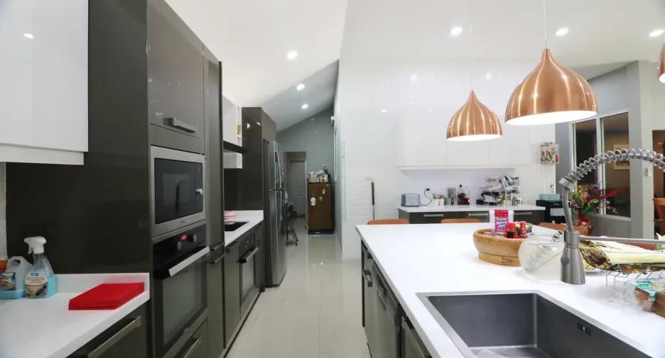 出售 4 卧室 独立屋 在 Mueang Khon Kaen, Khon Kaen