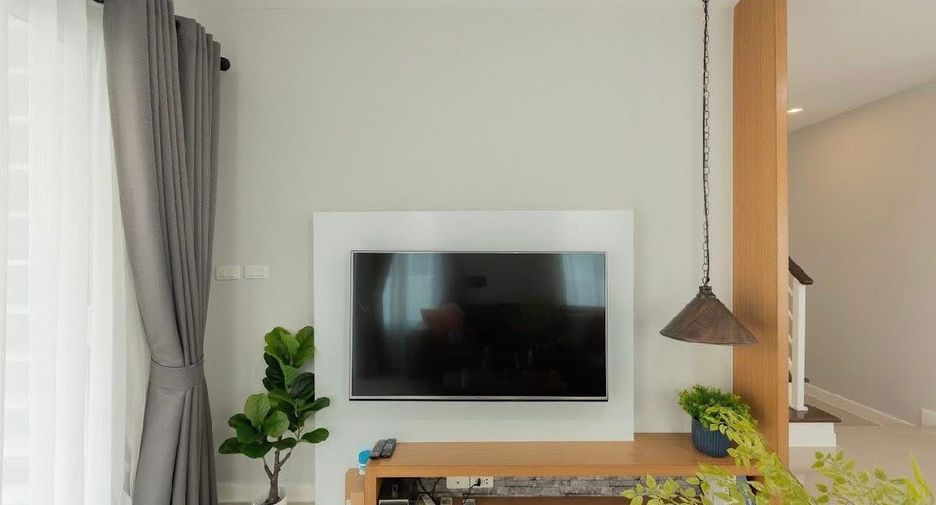 For rent 3 bedrooms house in Mueang Chiang Mai, Chiang Mai
