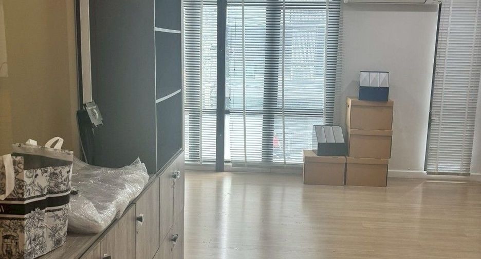 For sale 3 ベッドルーム townhouse in Bang Phli, Samut Prakan