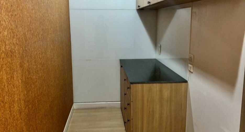 For sale 3 ベッドルーム townhouse in Bang Phli, Samut Prakan