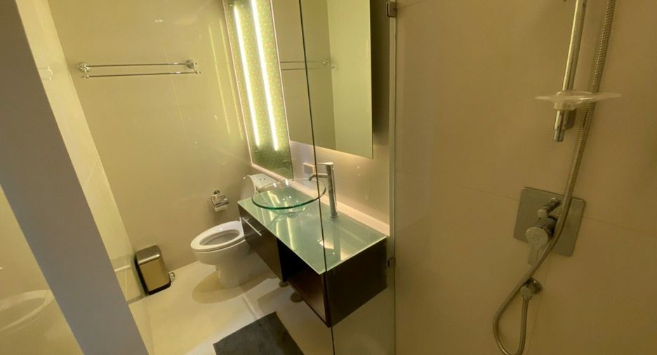 For rent 2 bedrooms condo in Bang Lamung, Chonburi