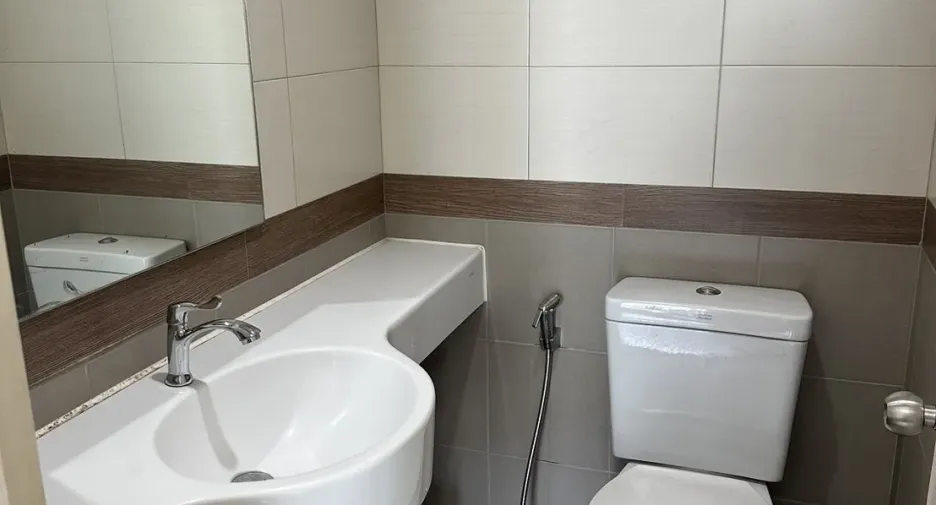 For sale 1 bed condo in Bang Phlat, Bangkok