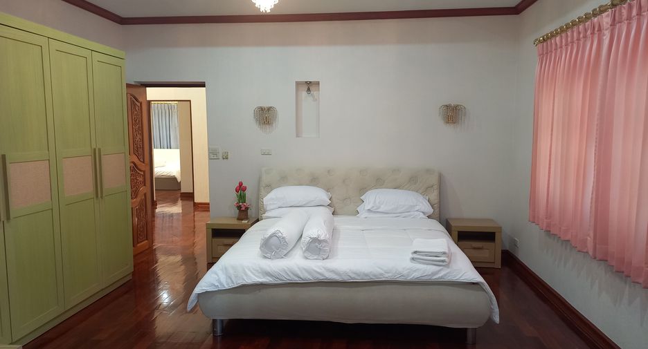 For rent 6 bedrooms house in Hua Hin, Prachuap Khiri Khan