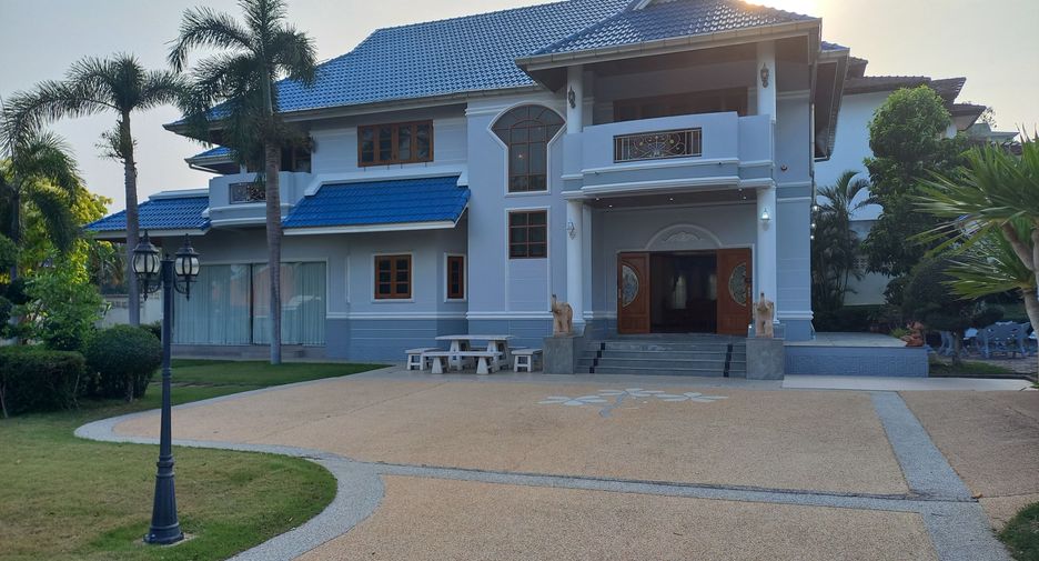 For rent 6 bedrooms house in Hua Hin, Prachuap Khiri Khan