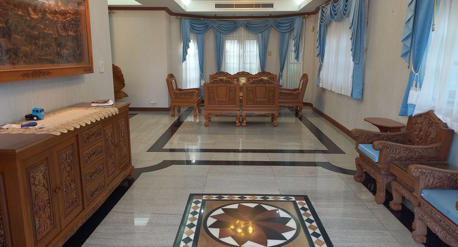 For rent 6 bedrooms house in Hua Hin, Prachuap Khiri Khan