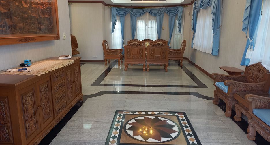 For rent 6 bedrooms house in Hua Hin, Prachuap Khiri Khan