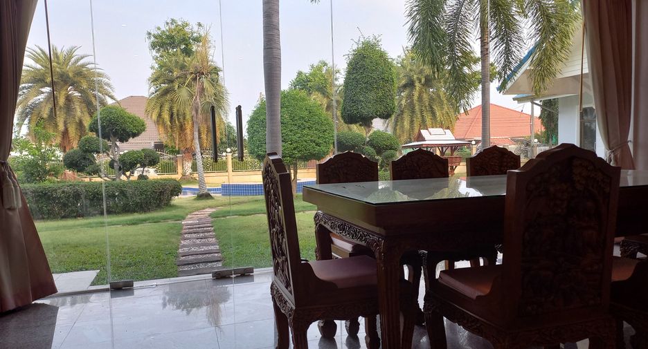 For rent 6 bedrooms house in Hua Hin, Prachuap Khiri Khan