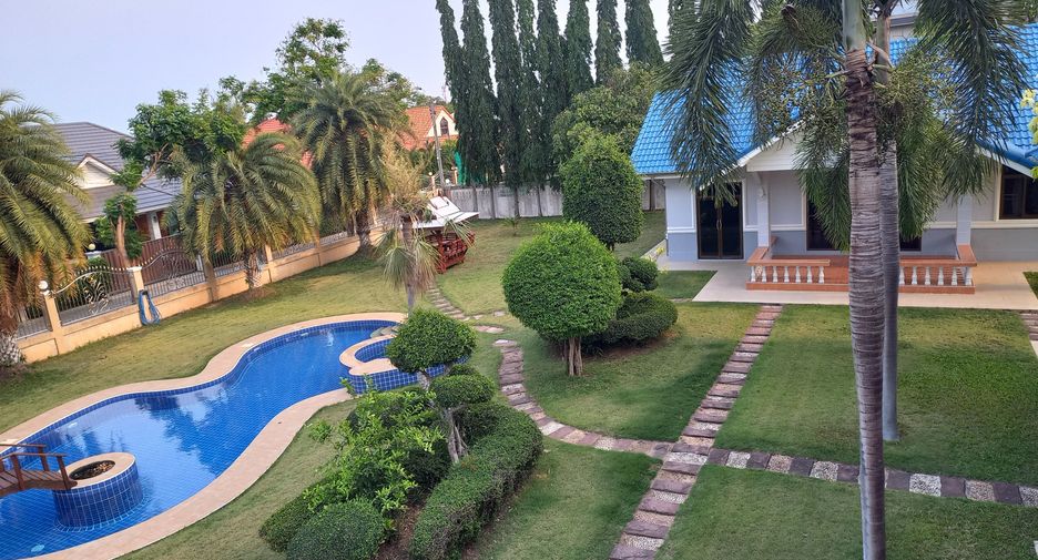 For rent 6 bedrooms house in Hua Hin, Prachuap Khiri Khan