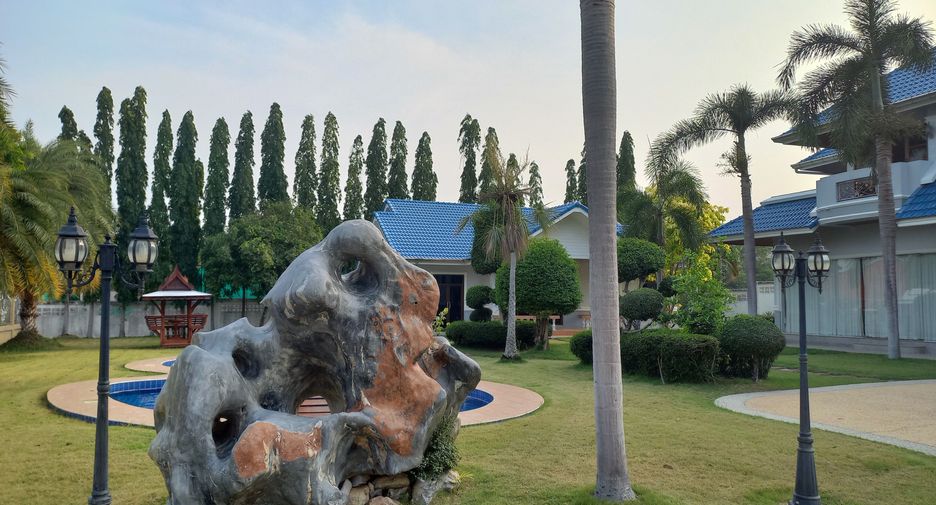 For rent 6 bedrooms house in Hua Hin, Prachuap Khiri Khan